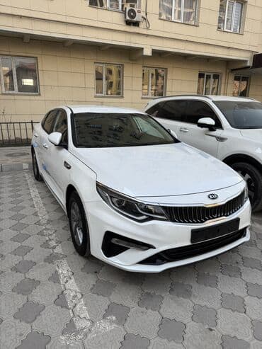 обмен машины ключ на ключ: Kia K5: 2019 г., 2 л, Автомат, Газ, Седан — 1