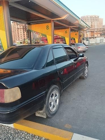 Унаа: Audi 100: 1991 г., Кол менен иштөөчү, Бензин, Седан — 3