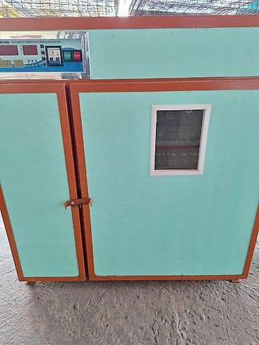 Инкубатор на 352куриных яиц+самодельный выводной вместе 30 000сом Тип