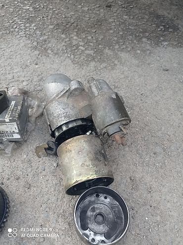 Автозапчасти для Nissan — набор деталей двигателя Состав по фото: -