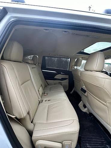 электро авто: Toyota Highlander: 2019 г., 3.5 л, Вариатор, Гибрид — 6