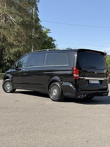 111: Mercedes-Benz V-Class: 2021 г., 2 л, Автомат, Бензин, Минивэн — 4