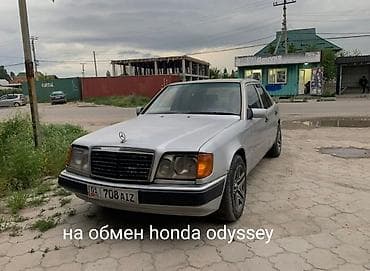 2 9 муссо: Mercedes-Benz 220: 1994 г., 2.2 л, Механика, Бензин, Седан — 1
