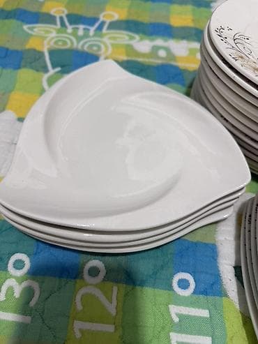 silver kitchen: Идиш аяк сатылат!Кунумдук колдонгонго ото бышык. Кесе-11штук Чыны-12 — 8
