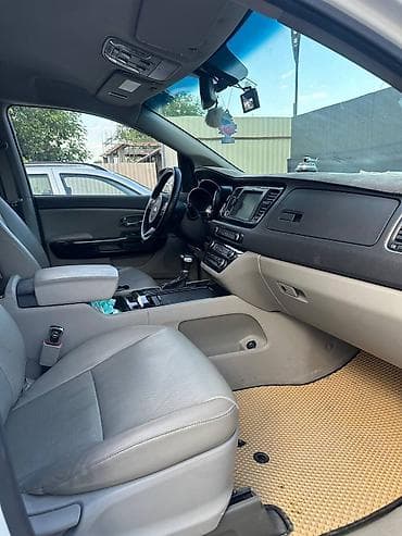 митсубиси спес стар: Kia Carnival: 2017 г., 2.2 л, Автомат, Дизель, Минивэн — 7
