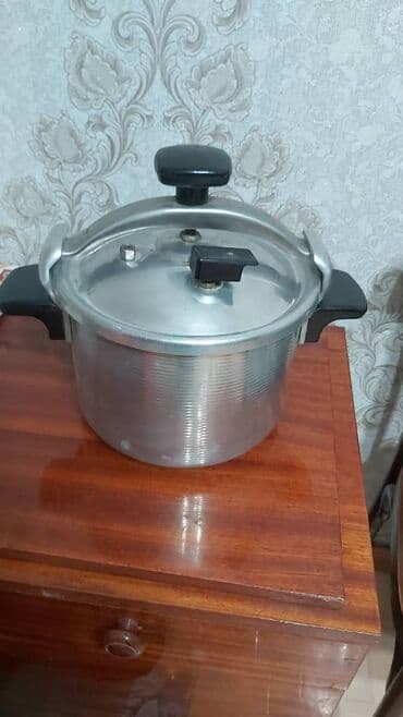 бочка алюминий: Таз эмалированный емкостью 12 литров. Скороварка, кастрюля. Цена - — 1