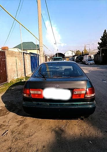 люк: Toyota Carina E: 1997 г., 1.6 л, Механика, Бензин, Хэтчбэк — 4