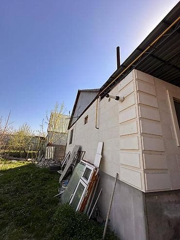 теплый дом: Продаётся уютный и тёплый дом в районе Ак-Орго с отличным — 2