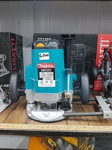 9000: Фрезер Makita 3612C - Тип: погружной ручной фрезер для дерева - — 1