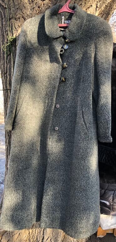 теплый и удобный: Продаю женскую дубленку Состояние очень хорошее Размер 60 Теплое Цвет — 4