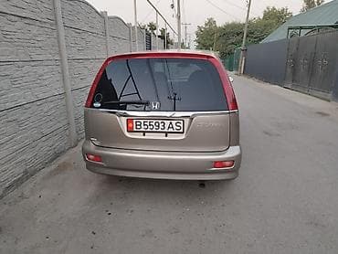 focus 2: Honda Stream: 2002 г., 2 л, Автомат, Бензин, Универсал — 3