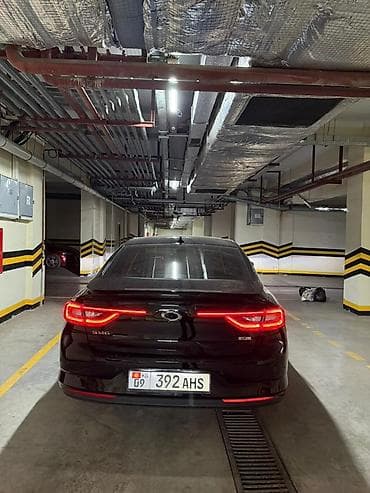 e6 3: Renault SM6: 2019 г., 2 л, Вариатор, Газ, Седан — 7