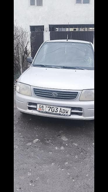 Toyota Duet: 2002 г., 1 л, Механика, Бензин, Хэтчбэк