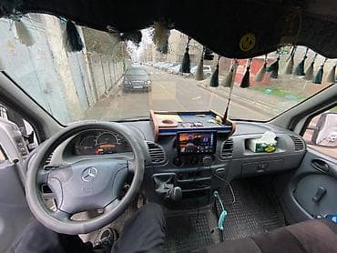 w211 e320: Mercedes-Benz Спринтер: 2003 г., 2.2 л, Механика, Дизель, Фургон — 3