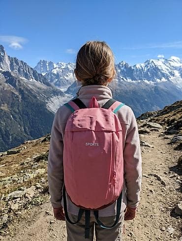 nike react: Яркий спортивный рюкзак с двумя отделениями. Основное отделение — 1