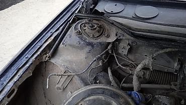 гур стрим: Audi 100: 1989 г. — 8