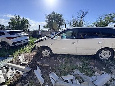 Продам автомобиль на разбор: белый универсал/минивэн (правый руль), 5