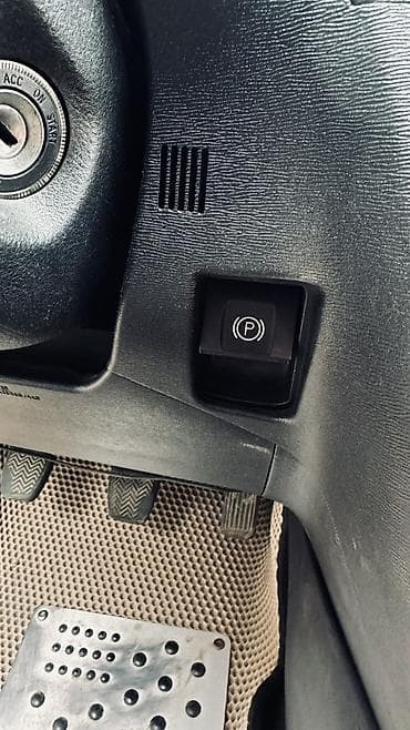 6: Toyota Avensis: 2009 г., 1.6 л, Ручные, Бензин, Универсал — 4