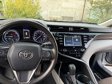 стабил: Toyota Camry: 2020 г., 2.5 л, Вариатор, Гибрид, Седан — 8