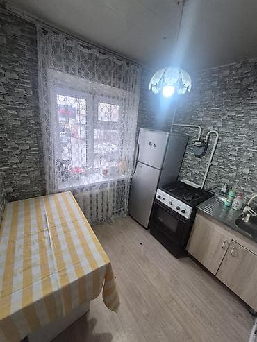 квартира хрушевка: 1 комната, 30 м², Хрущевка, 2 этаж, Старый ремонт — 1