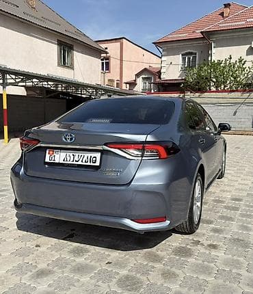 Продажа авто: Toyota Corolla: 2021 г., 1.8 л, Вариатор, Гибрид, Седан — 3