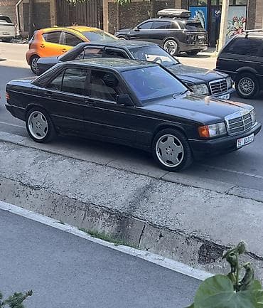 bvd e2: Mercedes-Benz 190: 1986 г., 2.2 л, Автомат, Бензин, Седан — 3