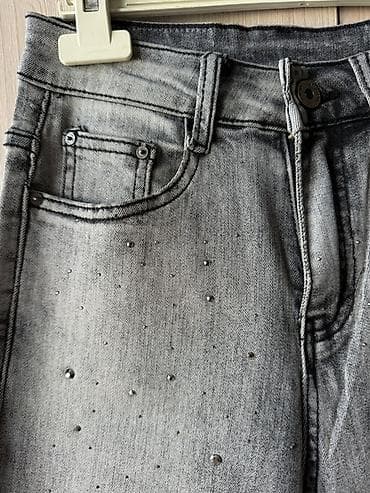 кастим шым: Серые джинсы с декором стразами - Прямой крой, средняя посадка - — 1