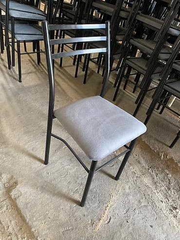 аары ящик: Железные стулья — 5