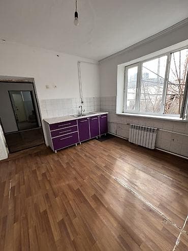 Продажа домов: Дом с большим крытым двором и отдельным въездом через распашные — 4