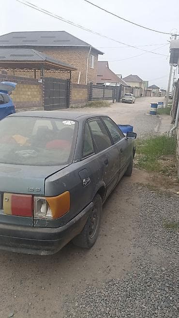 vaz 21099: Audi 80: 1988 г., 1.8 л, Механика, Бензин, Седан — 4