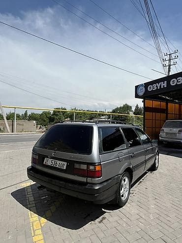 дек есперо: Volkswagen Passat Variant: 1990 г., Универсал — 4