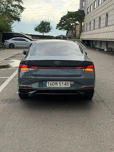 geely galaxy e5: Hyundai Avante: 2021 г., Автомат, Седан — 5