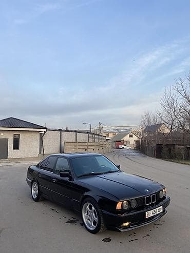 Унаа сатуу: BMW 5 series: 1991 г., 2.5 л, Кол менен иштөөчү, Бензин, Седан — 2
