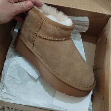 зимние сапоги: Угги полностью натуралки. 36 размер. новые — 2