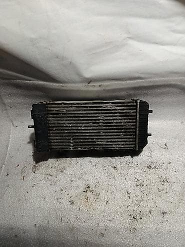 Интеркулер Kia Carnival YP (3 поколение, дорестайл 2014–2018) -