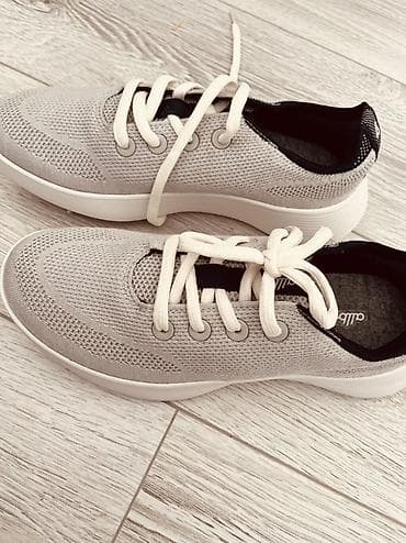 кольца бу: Кроссовки Allbirds (логотип на пятке и стельке). - Лёгкая вязана́я — 3