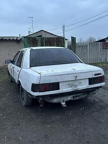 аккамуляторы: Форд си Ера 88 год 2 литровый мотор левый руль 5 ступка мотор — 6