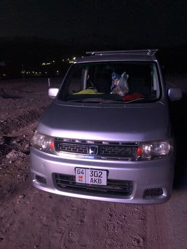 дверь степ вагон: Honda Stepwgn: 2004 г., 2 л, Автомат, Бензиновая, Минивэн — 4