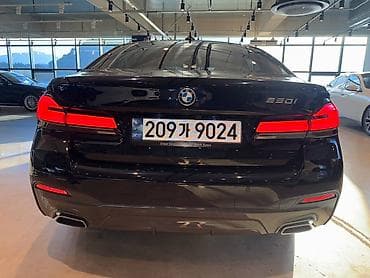 движок для света: BMW 520: 2022 г., 2 л, Автомат, Бензин, Седан — 4