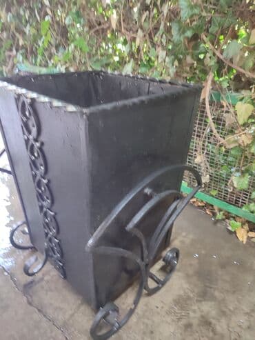 Декоративная мусорка точнее мусорный ящик размеры 40x40 высота 55 с at lalafo.kg Декоративная мусорка точнее мусорный ящик размеры 40x40 высота 55 с