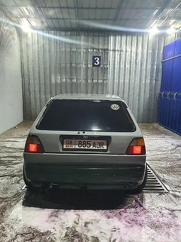 Volkswagen Golf: 1989 г., 1.8 л, Механика, Бензин, Хэтчбэк — 4