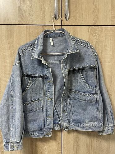 Джинсы: 250-300 сом 1) Белая рубашка Sakura размер 46 - Классический — 4