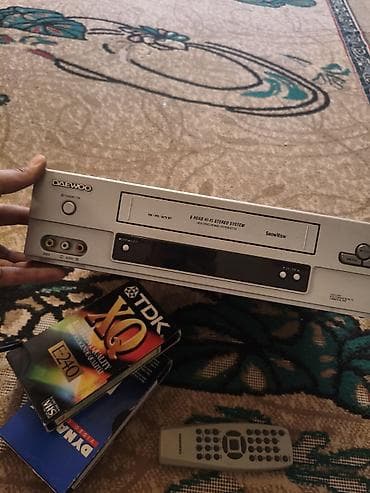 кассетный видеомагнитофон: Видеомагнитофон Daewoo с поддержкой Hi-Fi Stereo и системой 6 головок — 1