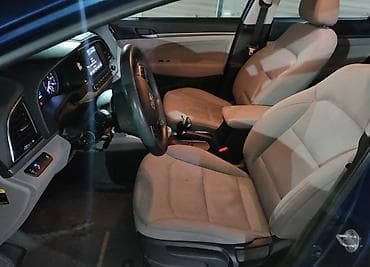 продаю хундай гетс: Hyundai Elantra: 2018 г., 2 л, Автомат, Бензин, Седан — 7
