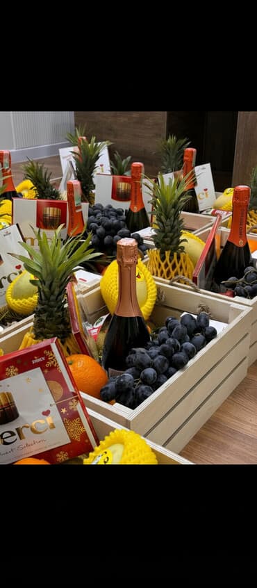 Подарочные наборы в деревянных ящиках Состав каждого набора: -