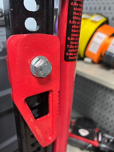 домкрат 210: Домкраты реечные Hi Jack В наличии 2 размера: ▫️1.2 метра - 8100 сом — 4