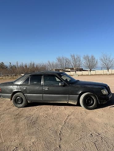 Mercedes-Benz W124: 1991 г., Седан — 4