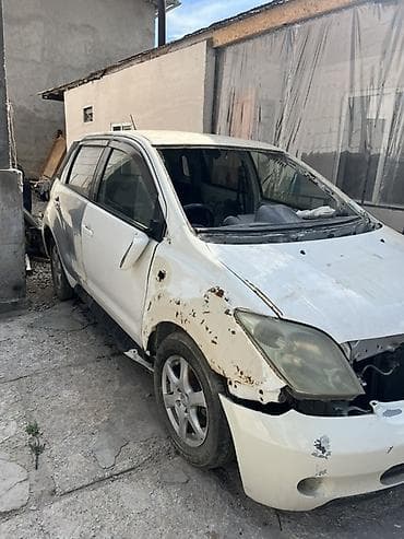 стекла на авто: Toyota Ist: 2003 г., 1.5 л, Автомат, Бензин, Хэтчбэк — 2