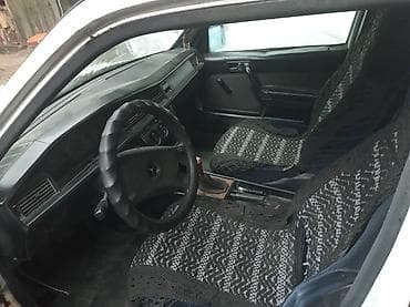 Продажа авто: Mercedes-Benz C-Class: 1988 г., 2 л, Механика, Дизель, Седан — 3