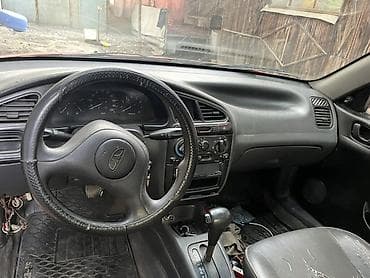 Daewoo Lanos: 2004 г., Хэтчбэк — 5
